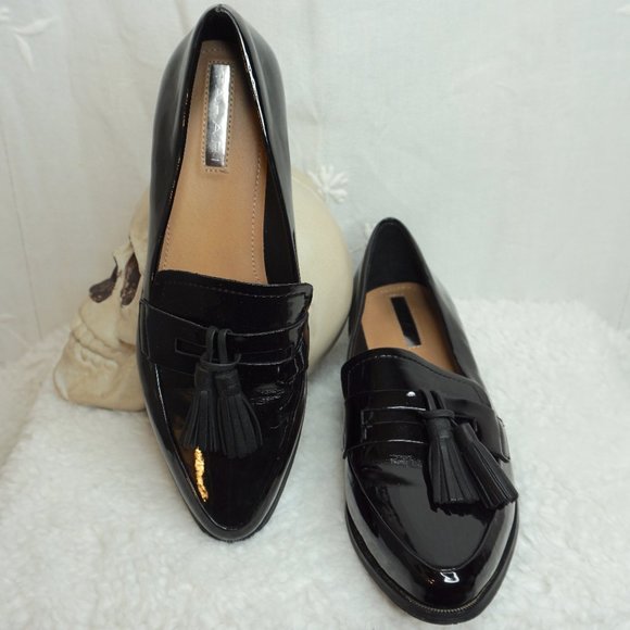 Tahari loafers Clearance